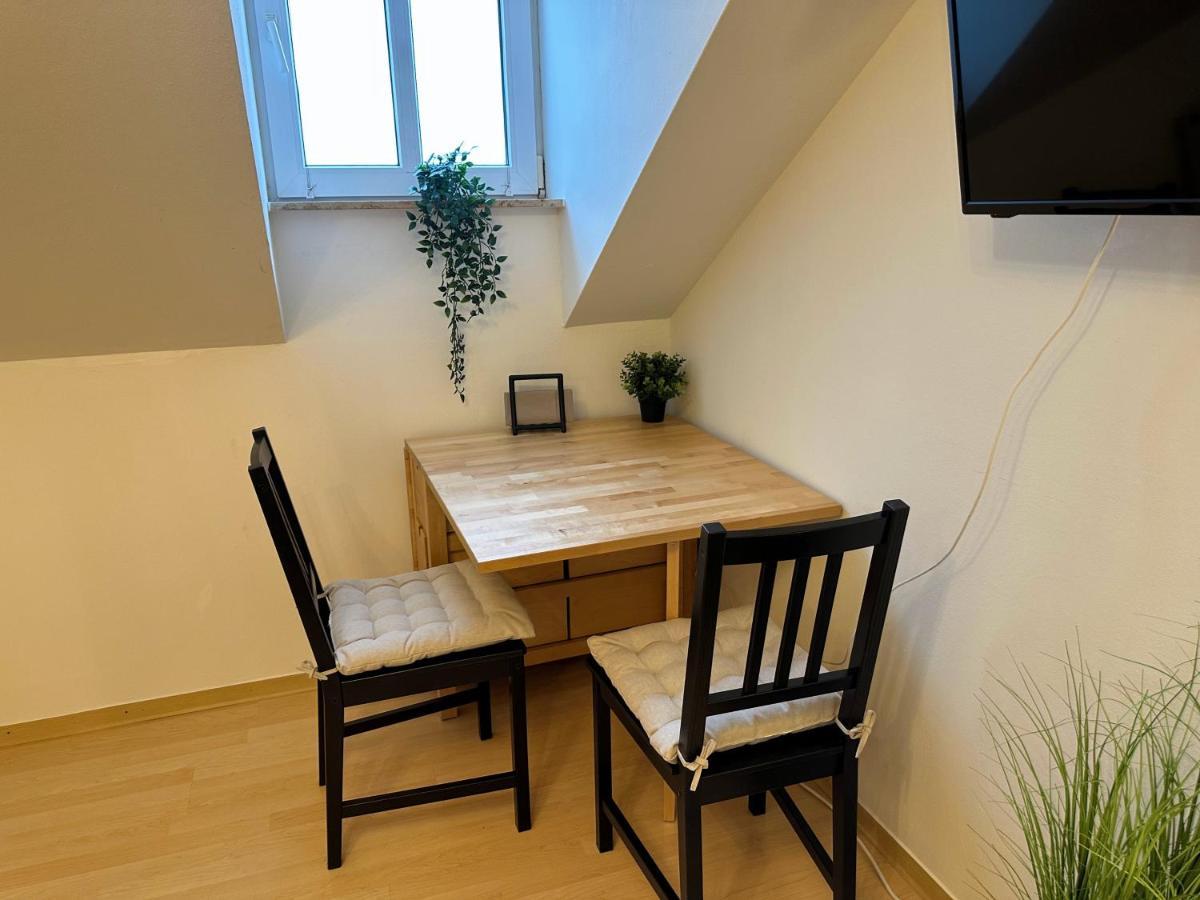 Gemuetliche, Charmante Ferienwohnung Naehe Zentrum プラウエン エクステリア 写真